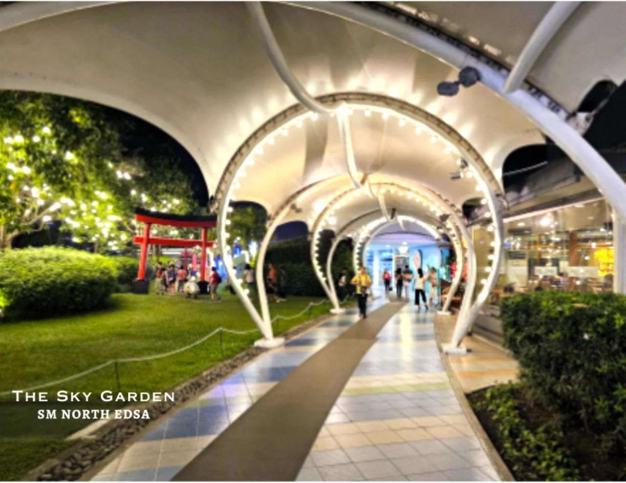 Grass Residences Rendezvous - Sm North Edsa Манила Екстериор снимка