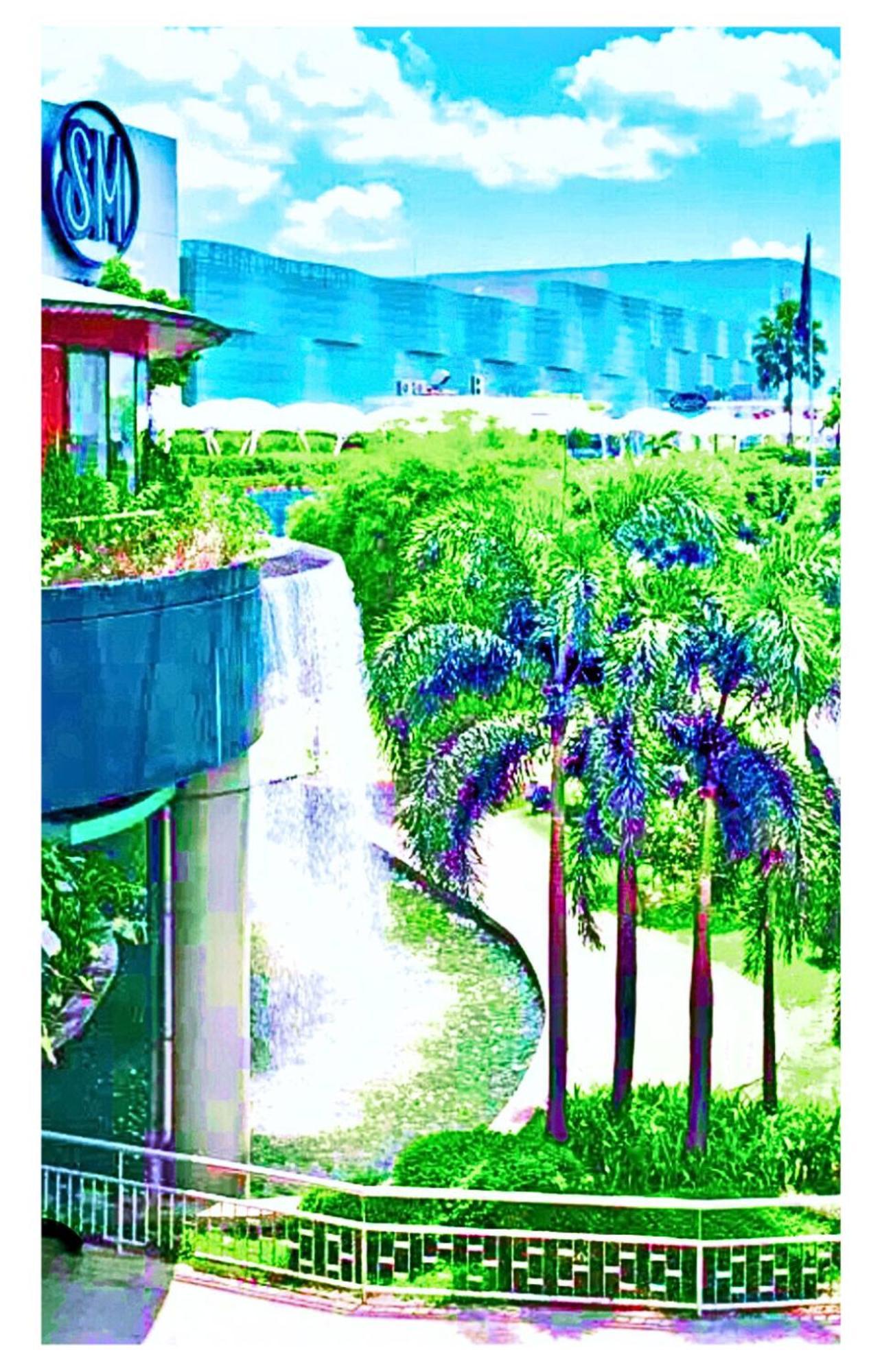 Grass Residences Rendezvous - Sm North Edsa Манила Екстериор снимка